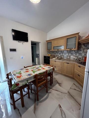 דירות סירקוזה House Tea מראה חיצוני תמונה